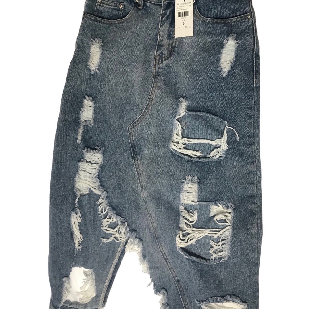 Fashion Nova blue distressed denim skirt size S New